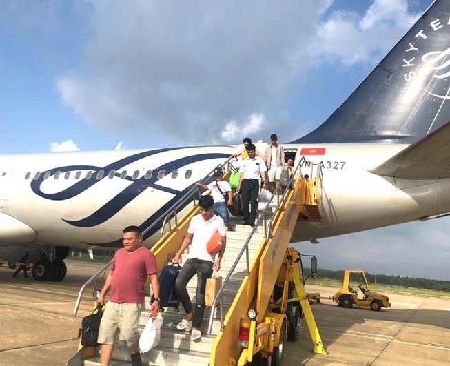 Dịch COVID-19: Hàng không tiếp tục giảm sâu giá vé để kích cầu