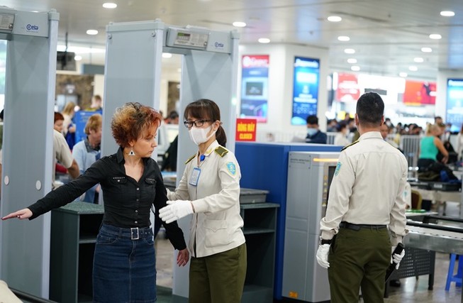 3 sân bay chuẩn bị gì để đón công dân trở về từ vùng dịch?