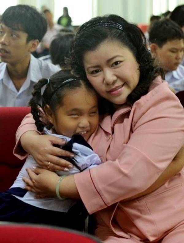 Đóa Mặt trời tắt nắng để lại vạn niềm thương