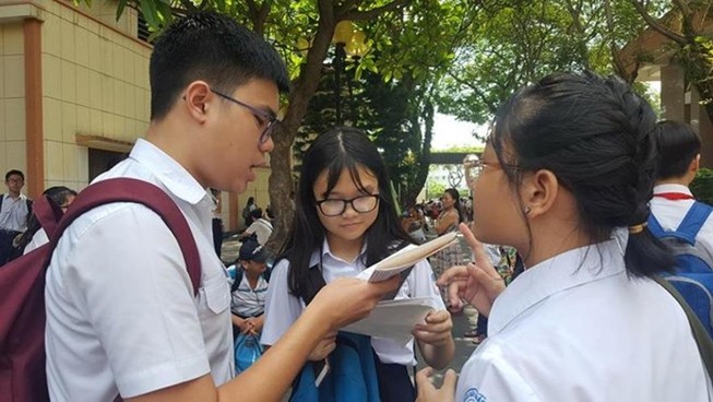 Đề thi thật phổ thông năng khiếu giống đề thi thử dạy thêm