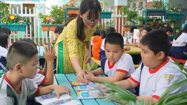 Học sinh hứng thú với tiết học không bục giảng