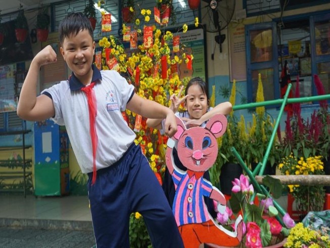 Trường học tưng bừng đón tết