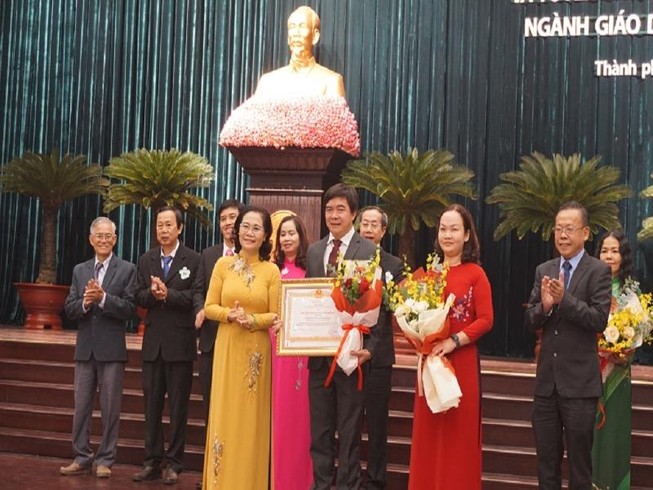 TP.HCM: Tuyên dương hơn 200 tập thể, cá nhân vì sự nghiệp GD