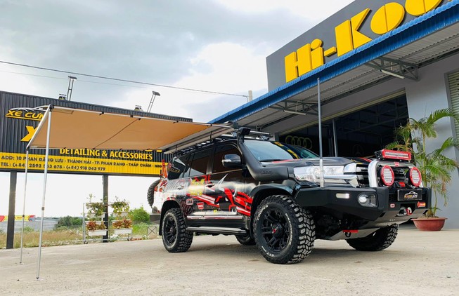 Land Cuiser được coi là “ ông hoàng địa hình” của dòng Toyota.