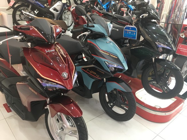 Honda Air Blade bất ngờ giảm giá