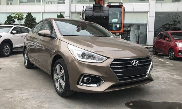 Kia Soluto bất ngờ xuất hiện trong tốp 10 xe bán chạy