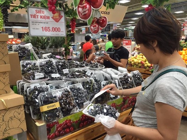Mua sắm lễ 2-9: Chợ đìu hiu khách