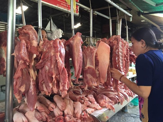Chặn không cho heo lậu vào chợ đầu mối