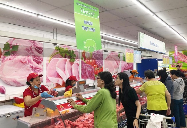 Nhiều doanh nghiệp tung thịt heo đông lạnh ra thị trường