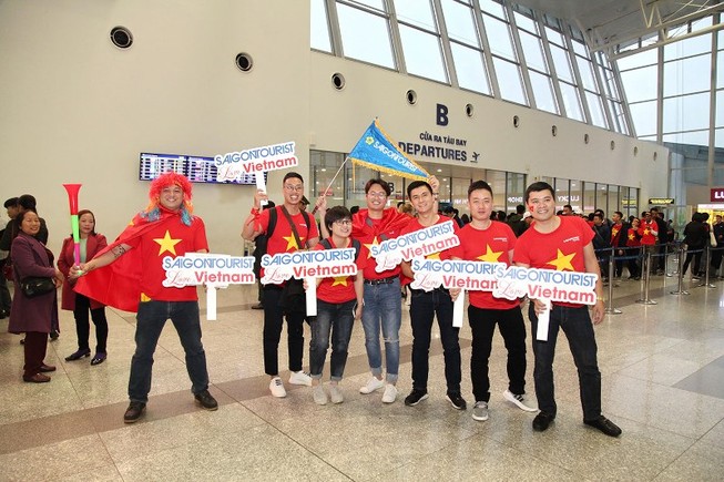 Cân nhắc mở tour xem bóng đá vào mùng 1, mùng 2 tết