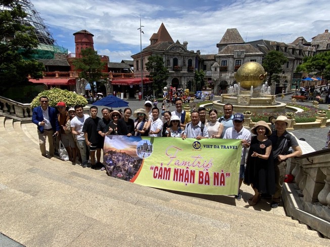 Khách du lịch chưa huỷ tour đến Đà Nẵng