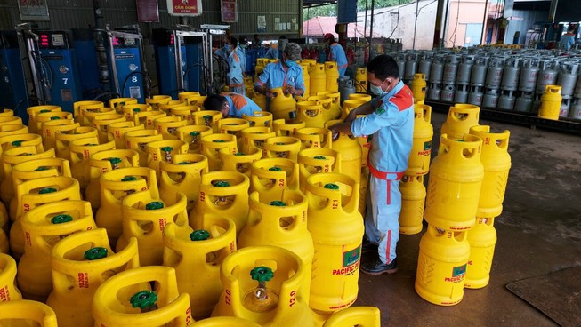Giá gas tháng 11 tiếp tục tăng 19.000 đồng bình/12kg