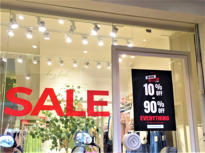 Black Friday: Thất vọng với hàng giảm giá khủng 90%