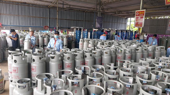 Tháng 2 giá gas tăng liên tiếp lên 40.000 đồng bình/12kg