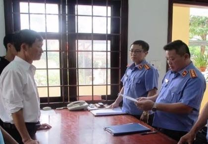 Bắt một thư ký tòa làm sai lệch hồ sơ vụ án