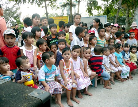 Đưa toàn bộ trẻ tại chùa Bồ Đề vào Trung tâm bảo trợ xã hội
