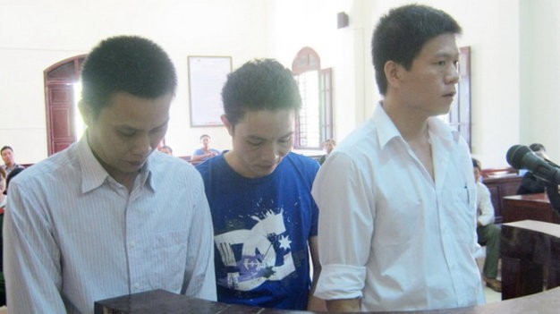 Bị tù vì trộm két sắt nhà người yêu