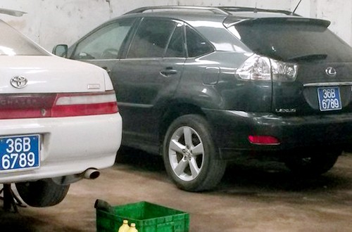 Xe cán bộ gắn biển số giả: Những lý giải 'không đụng hàng'