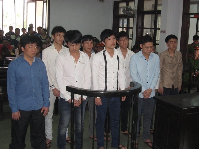 Kết án nhóm côn đồ hành hung Phó GĐ Sở ngay tại nhà riêng