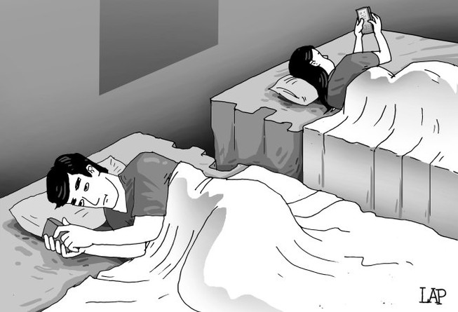 Gia đình sum họp trên... mạng