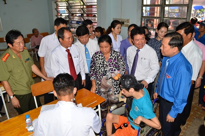 6.000 thầy thuốc khám bệnh miễn phí cho người nghèo