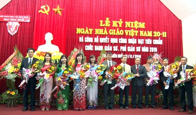 Đại học Huế có thêm 21 giáo sư, phó giáo sư