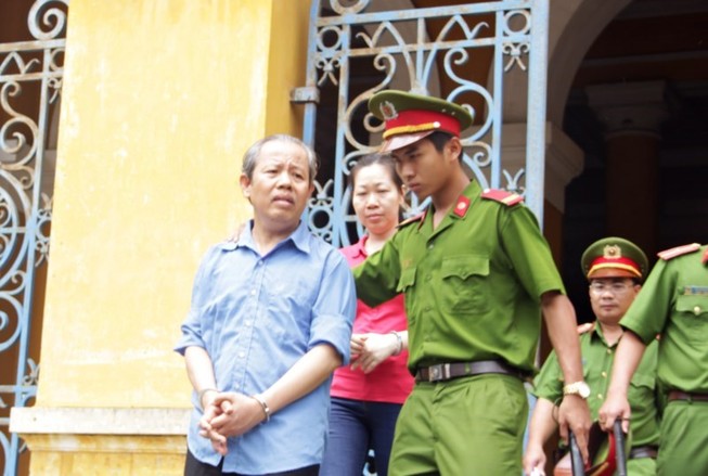 Tình tiết mới trong vụ xử trưởng ban bồi thường Quận 1
