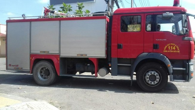Xe tải lao vào quán phở, nữ chủ quán tử vong tại chỗ
