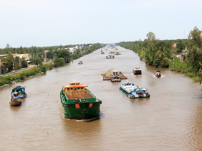 Hơn 1.300 tỉ đồng gỡ 'nút thắt' tuyến đường thủy kênh Chợ Gạo