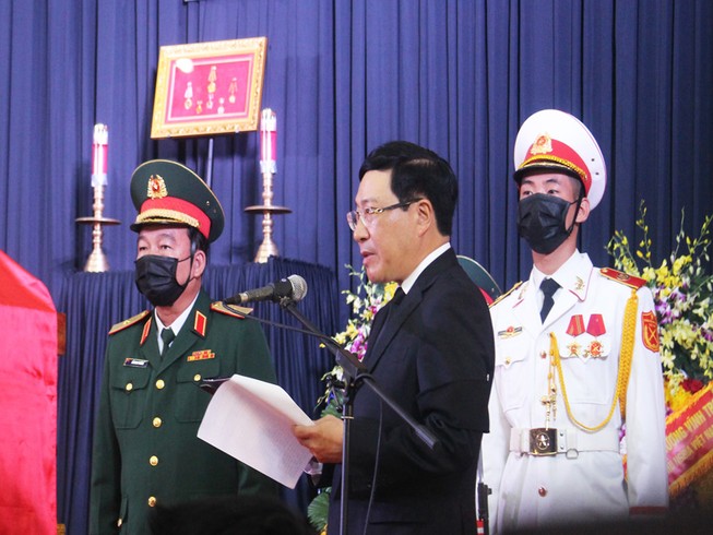 Phó thủ tướng Phạm Bình Minh đọc điếu văn. Ảnh: Đ.HÀ