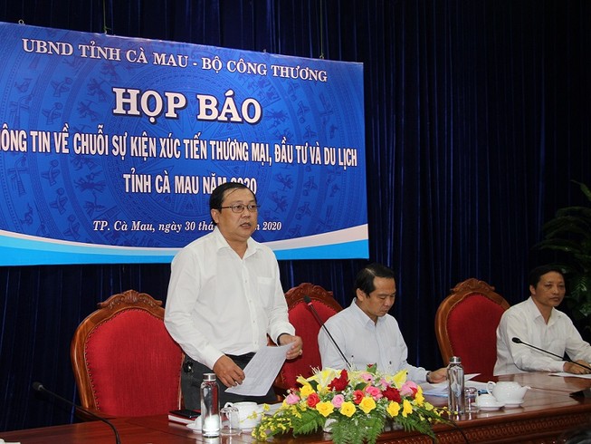 Cà Mau mở hội chợ thương mại ở Quảng trường Thanh Niên