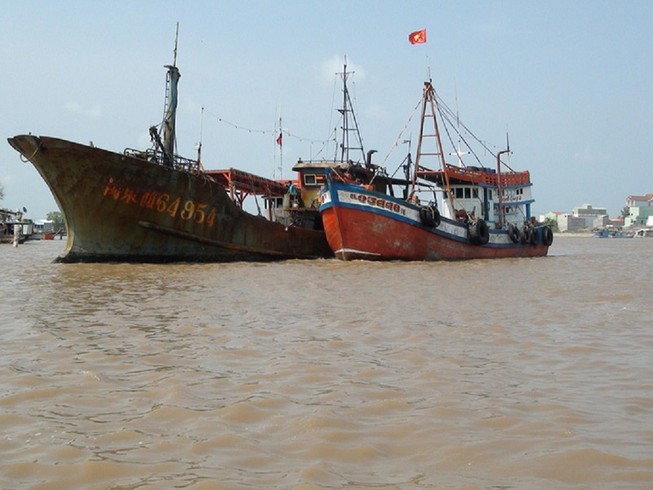 Biên phòng Gành Hào thông tin về xác tàu ở cửa biển Bạc Liêu