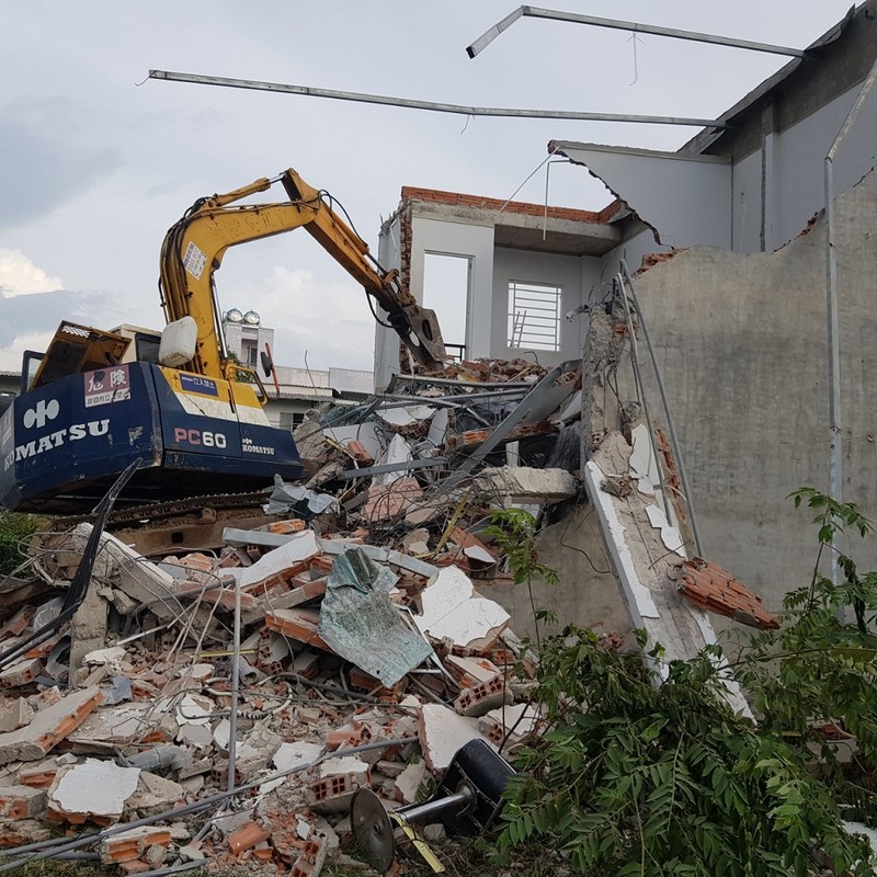 TP.HCM: Tháo dỡ 38 căn nhà xây trái phép ở Thủ Đức - ảnh 3