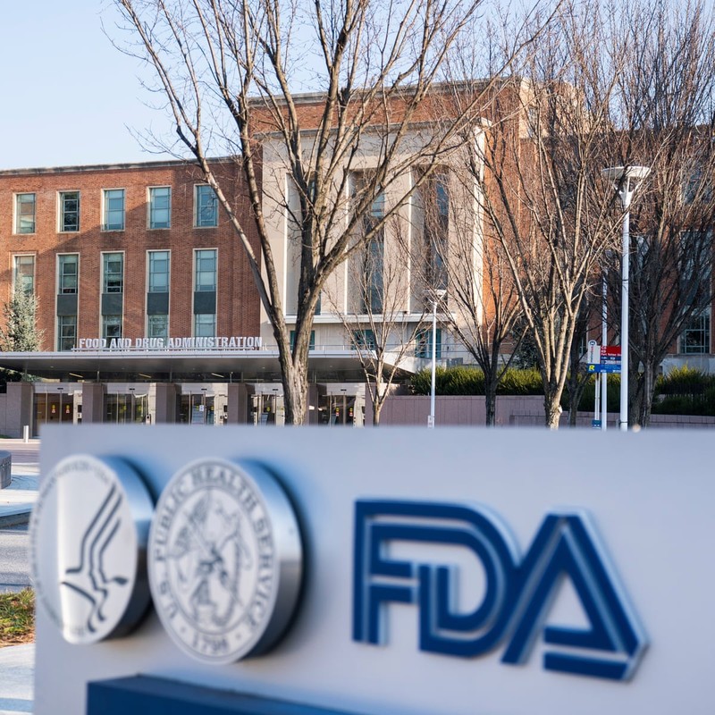 FDA cấp phép sử dụng khẩn cấp vaccine của Pfizer-BioNTech - ảnh 1