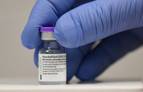 FDA cấp phép sử dụng khẩn cấp vaccine của Pfizer-BioNTech - ảnh 2
