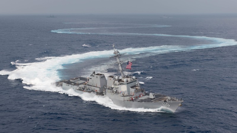 Trung Quốc bám đuôi tàu chiến Mỹ ở eo biển Đài Loan - ảnh 2
