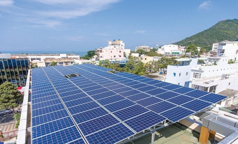 EVN dừng mua điện mặt trời mái nhà phát triển sau 31-12 - ảnh 1