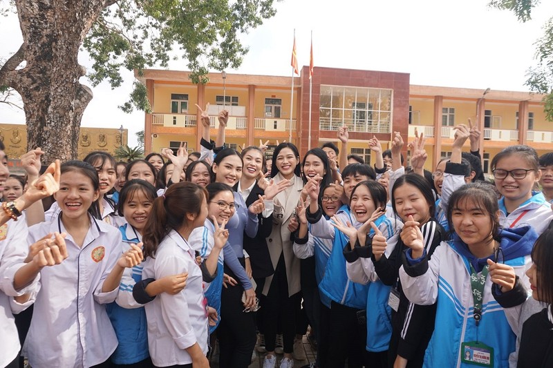 Tốp 3 Hoa hậu Việt Nam 2020 về Thanh Hóa trao tặng 3 căn nhà - ảnh 3