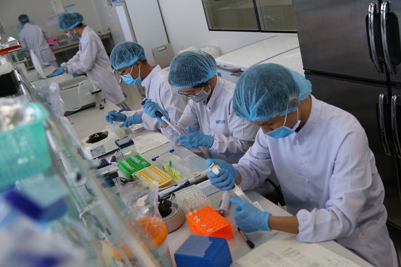 Cận cảnh nơi sản xuất vaccine COVID-19 'made in Việt Nam' | Ảnh | PLO