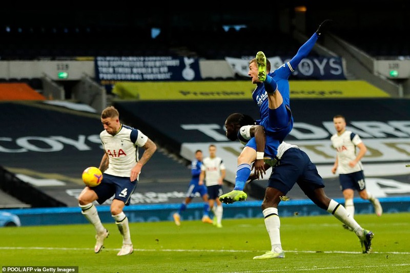 Leicester City - MU: Một 'cuộc chiến' khác - ảnh 2