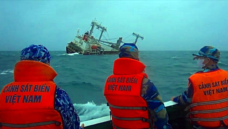 Khẩn cấp ứng phó tràn dầu trên biển do chìm tàu Panama - ảnh 2