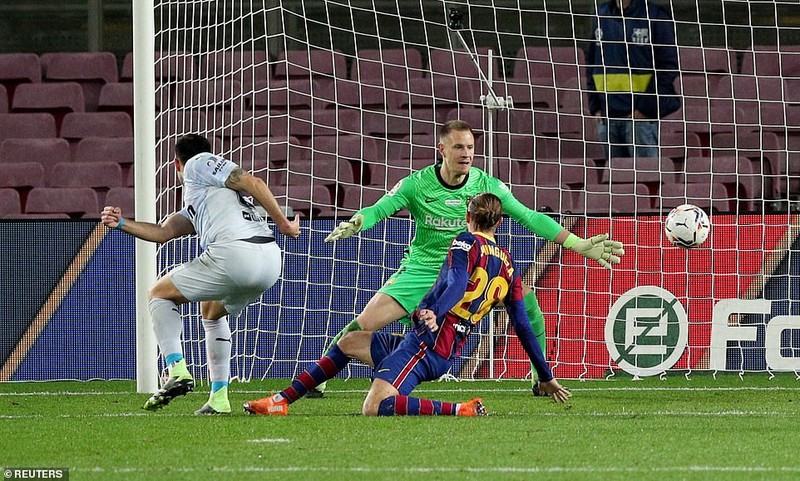 Messi sửa sai, Barcelona vẫn không thắng - ảnh 6