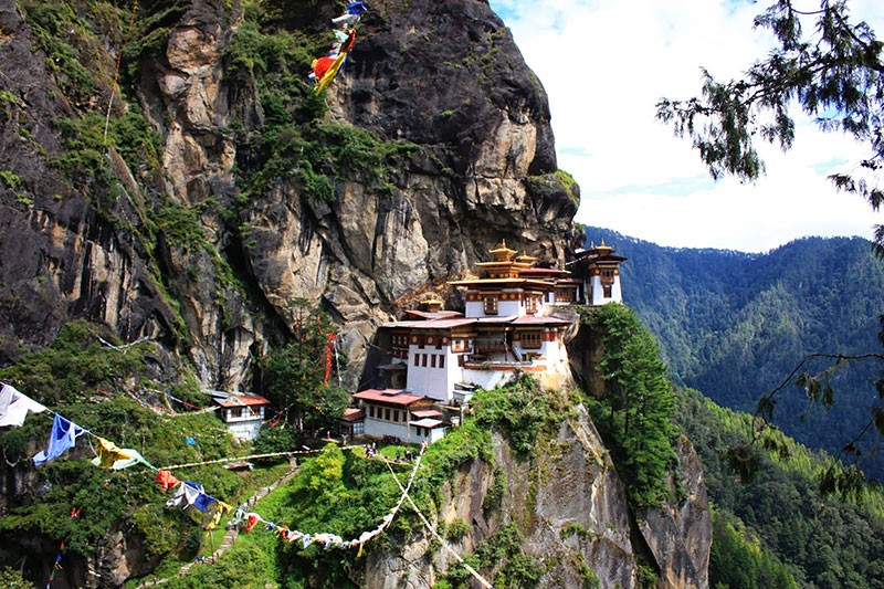 Vì sao Bhutan chỉ có 1 người chết do COVID-19? - ảnh 1