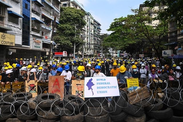 Việt Nam kêu gọi các bên liên quan ở Myanmar đối thoại - ảnh 1