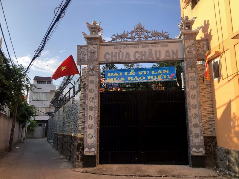 ‘Hẻm Phật’ giữa lòng Sài Gòn - ảnh 3