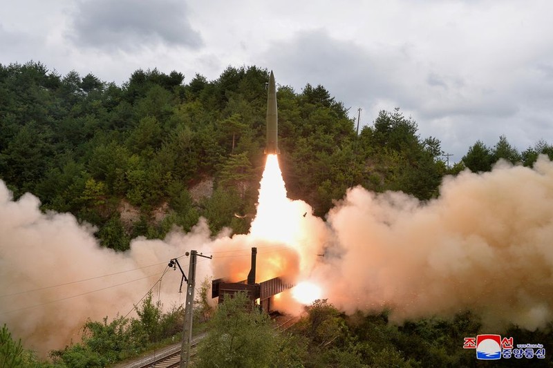 Triều Tiên: Chừng nào Mỹ từ bỏ chính sách thù địch thì mới nói về phi hạt nhân - ảnh 1