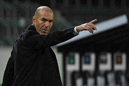 Zidane: Nói về tương lai với Real à? Dễ mà! - ảnh 2