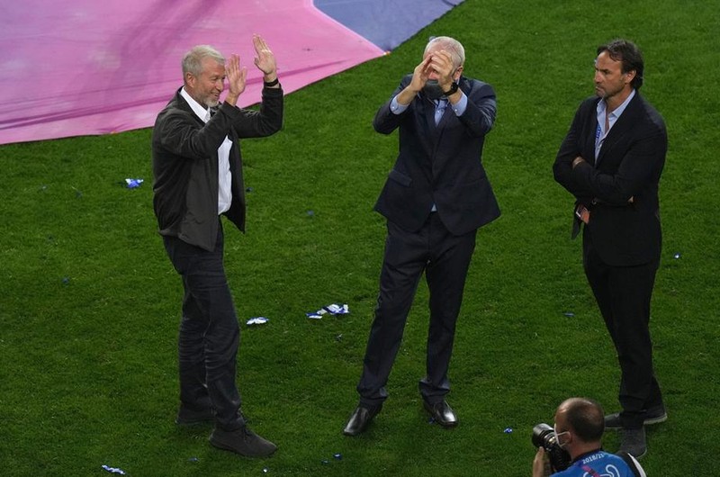Tỉ phú Abramovich ăn mừng ngôi vô địch cùng Chelsea - ảnh 4