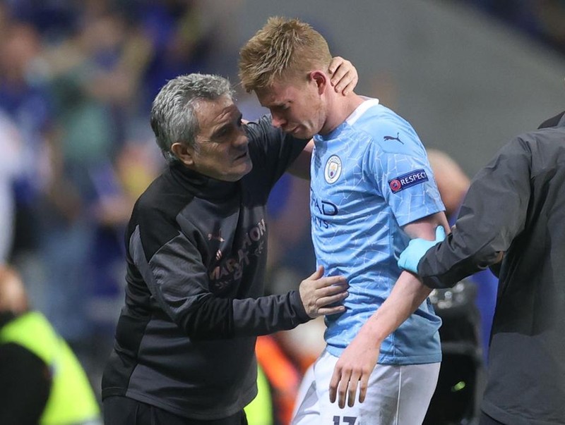 De Bruyne gãy mũi làm sao đá với Nga ngày 12-6 - ảnh 1