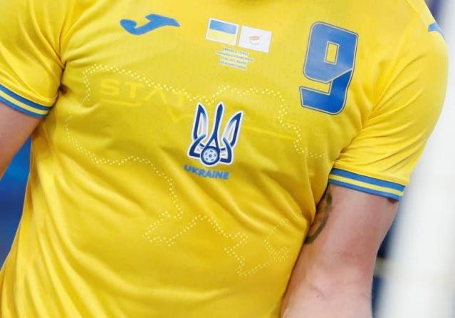 Nga làm lớn với UEFA về chiếc áo Ukraina - ảnh 1